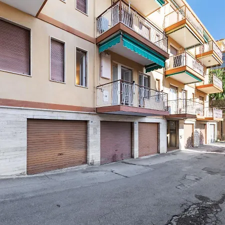 Via Flesia 44 Appartaments Apartamento